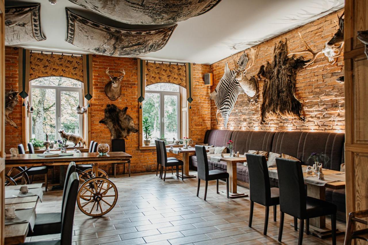 Hotel Metsis Valga Extérieur photo